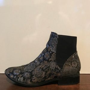 Women's Booties from ALDO size 7.5US - Barely worn